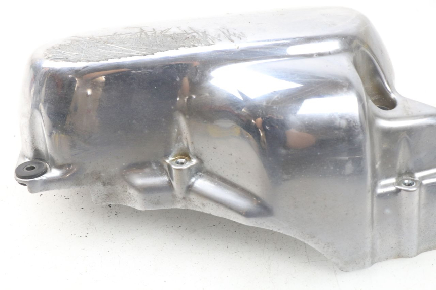 photo de TAPA BAJO ASIENTO IZQUIERDA YAMAHA XVS DRAG STAR DRAGSTAR 650 (1997 - 2007) - Detalle de la pieza