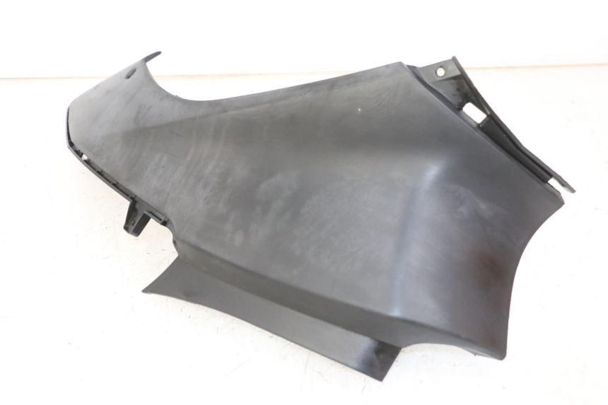 photo de TAPA BAJO ASIENTO IZQUIERDA YAMAHA NEOS NEO'S 4T 50 (2008 - 2016) - Otra perspectiva