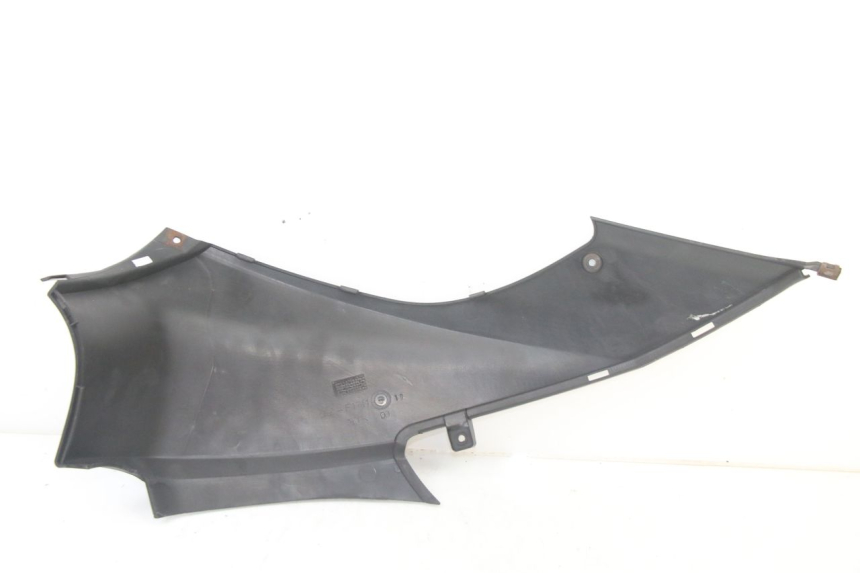 photo de TAPA BAJO ASIENTO IZQUIERDA YAMAHA NEOS NEO'S 4T 50 (2008 - 2016) - Primer plano técnico