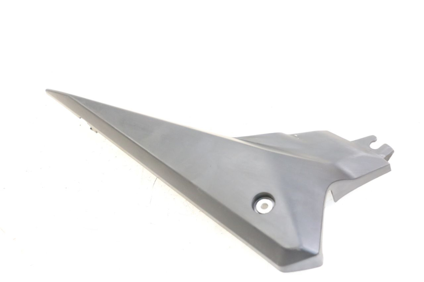 photo de TAPA BAJO ASIENTO IZQUIERDA YAMAHA XJ6 ABS 600 (2008 - 2016) - Otra perspectiva