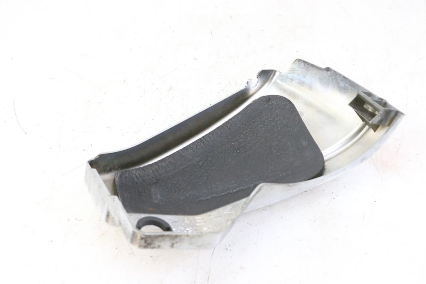 photo de TAPA BAJO ASIENTO IZQUIERDA YAMAHA XVS DRAG STAR DRAGSTAR 650 (1997 - 2007) - Vista general del producto