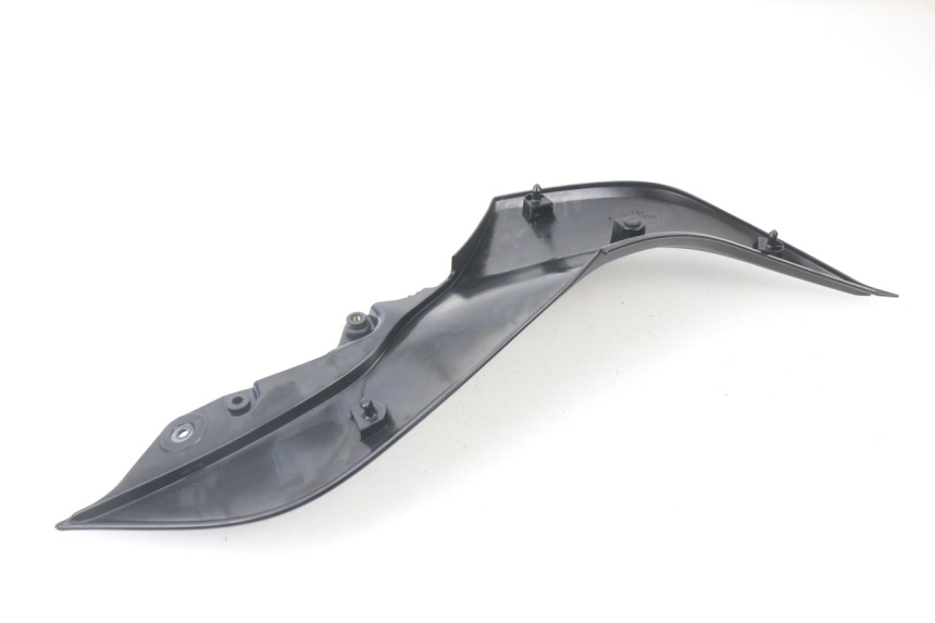 photo de TAPA BAJO ASIENTO IZQUIERDA KAWASAKI Z ABS 750 (2007 - 2013) - Primer plano técnico