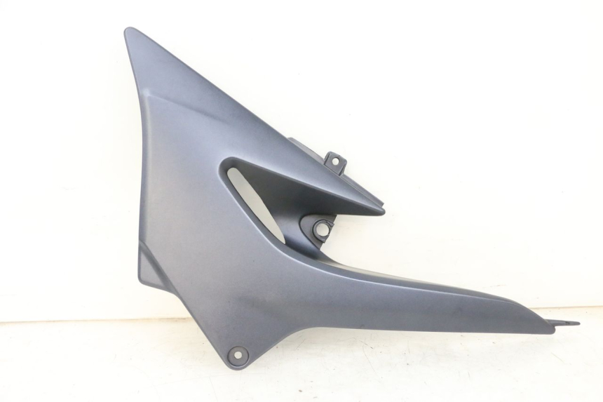 photo de TAPA BAJO ASIENTO IZQUIERDA KAWASAKI ZR 7 750 (1999 - 2004) - Vista principal