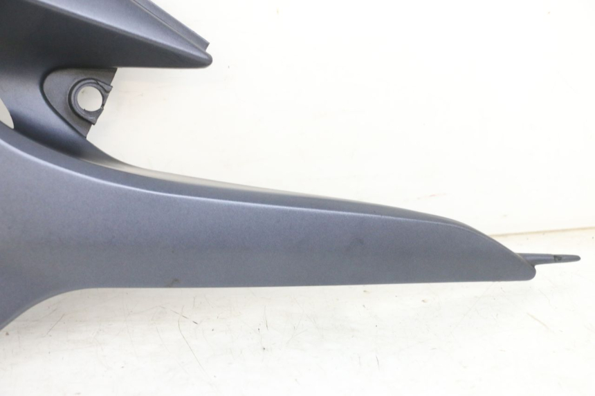 photo de TAPA BAJO ASIENTO IZQUIERDA KAWASAKI ZR 7 750 (1999 - 2004) - Recambio usado revisado