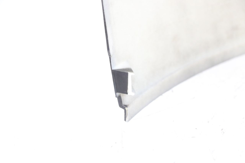 photo de TAPA BAJO ASIENTO GOES WIKI 125 (2010 - 2015) - Otra perspectiva