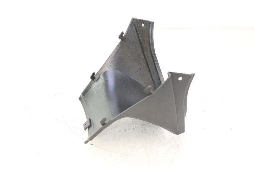 photo de TAPA BAJO ASIENTO VASTRO GP 2T 50 (2013 - 2017) - Detalle de la pieza