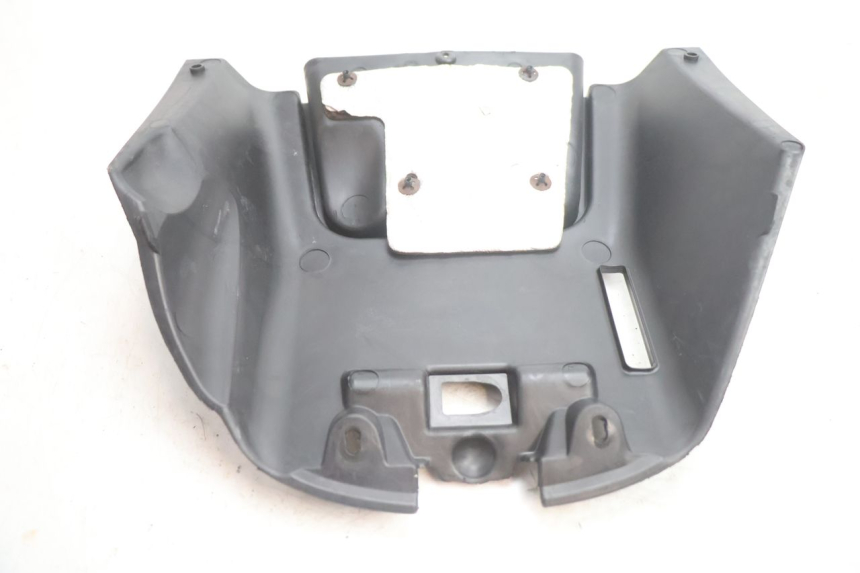 photo de TAPA BAJO ASIENTO GILERA GP 800 (2007 - 2013) - Primer plano técnico