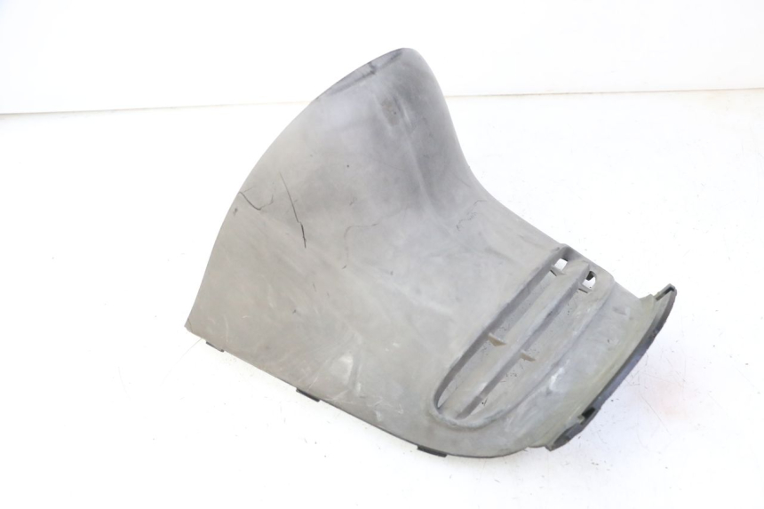 photo de TAPA BAJO ASIENTO KYMCO GRAND DINK 125 (2002 - 2007) - Primer plano técnico