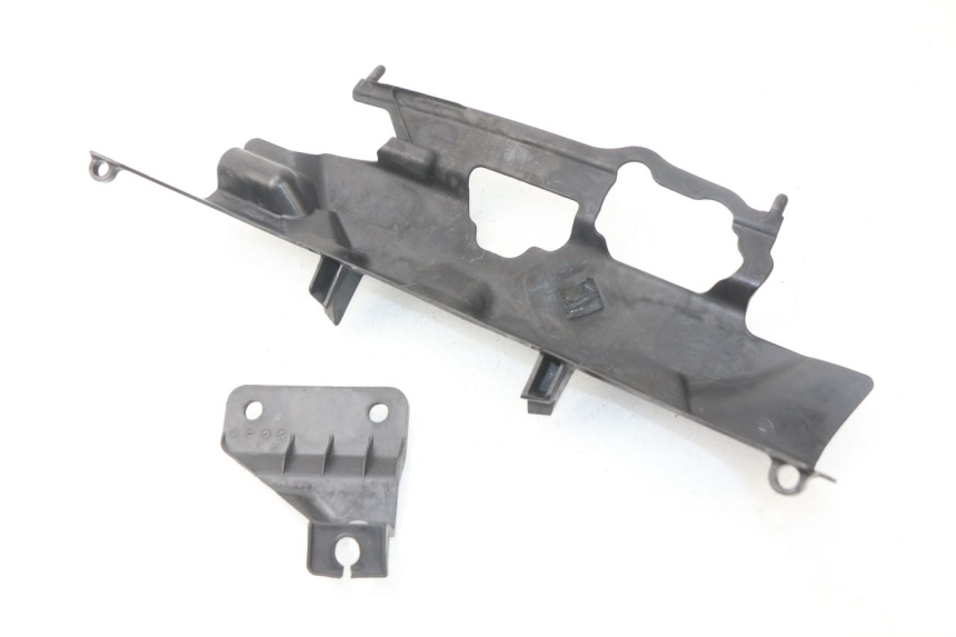 photo de TAPA BAJO ASIENTO SUZUKI GSX-R GSXR 750 (2011 - 2016) - Vista principal