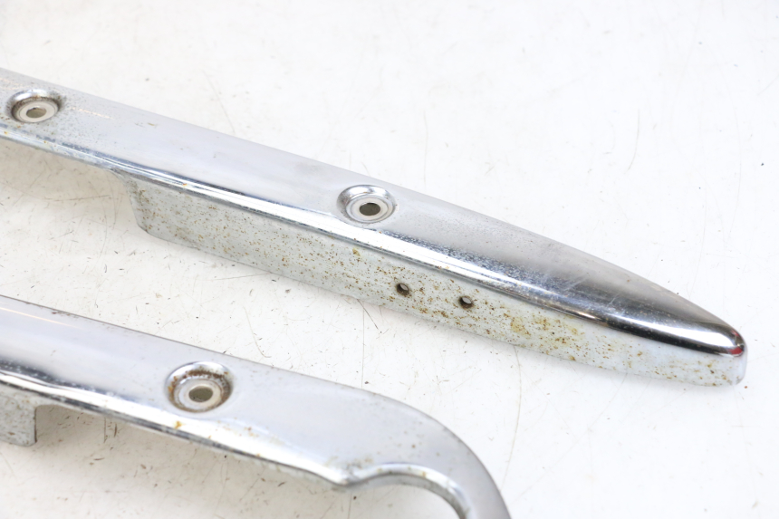 photo de TAPA BAJO ASIENTO SUZUKI GZ MARAUDER 125 (1998 - 2004) - Vista general del producto