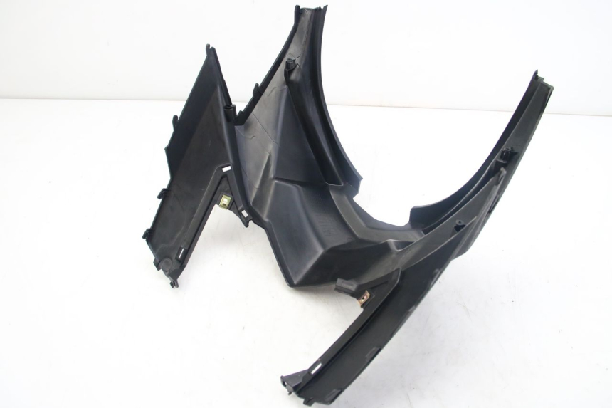 photo de TAPA BAJO EL ASIENTO SYM JET 4 4T 50 (2018 - 2021) - Detalles de los puntos de fijación