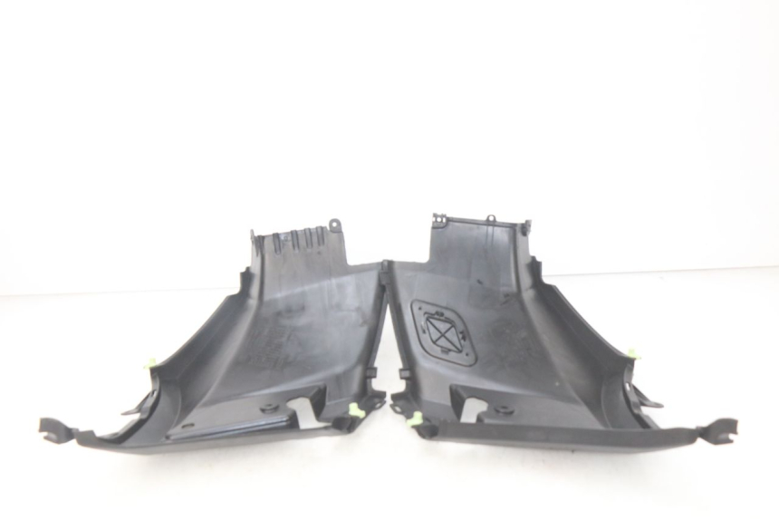 photo de TAPA DEBAJO DEL ASIENTO PEUGEOT KISBEE 2T 50 (2010 - 2017) - Detalle de la pieza