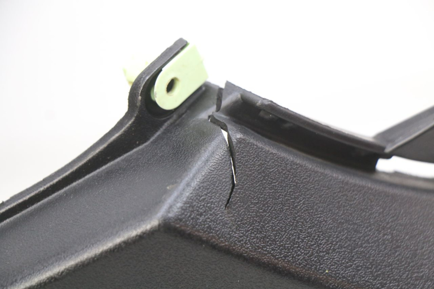 photo de TAPA DEBAJO DEL ASIENTO PEUGEOT KISBEE 4T 50 (2010 - 2017) - Otra perspectiva