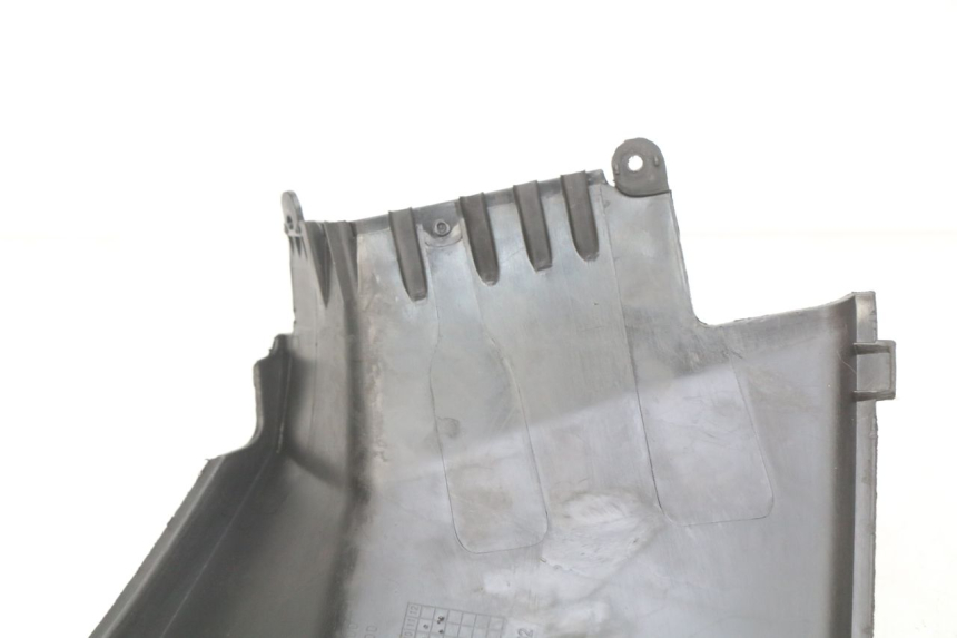 photo de TAPA DEBAJO DEL ASIENTO PEUGEOT KISBEE 4T 50 (2010 - 2017) - Estado de la superficie y material