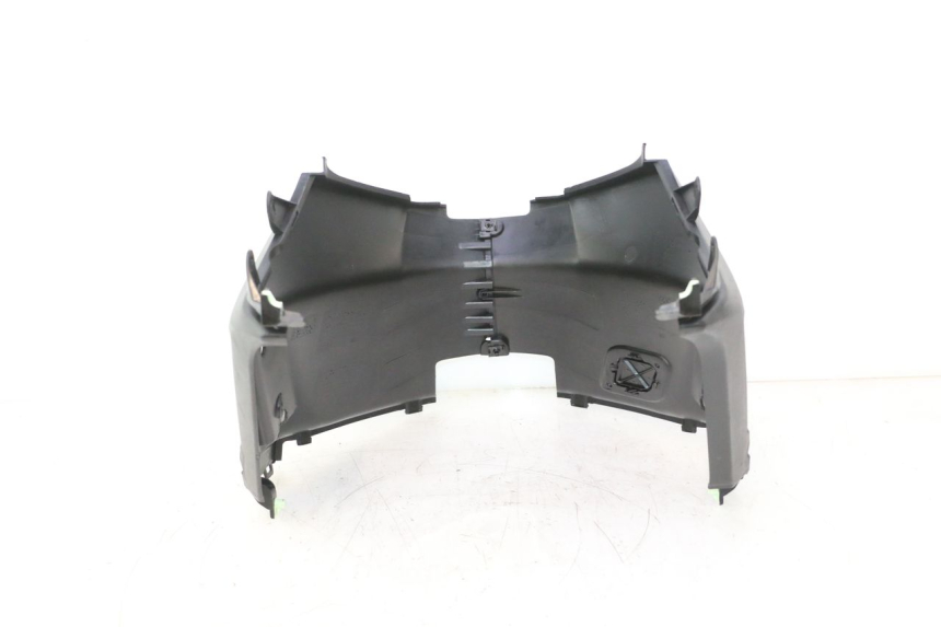 photo de TAPA BAJO ASIENTO PEUGEOT KISBEE 4T 50 (2023 - 2026) - Características distintivas