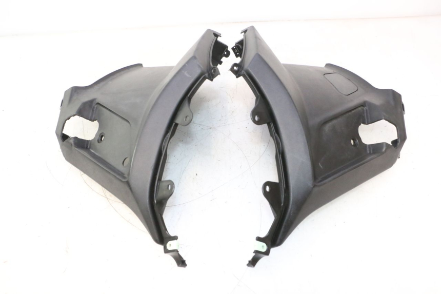 photo de TAPA BAJO ASIENTO PEUGEOT KISBEE 4T 50 (2023 - 2026) - Otra perspectiva