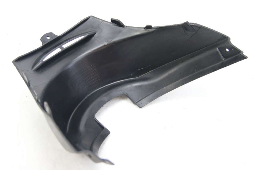 photo de TAPA DEBAJO DEL ASIENTO ORCAL KITE 4T 50 (2019 - 2023) - Detalles de los puntos de fijación