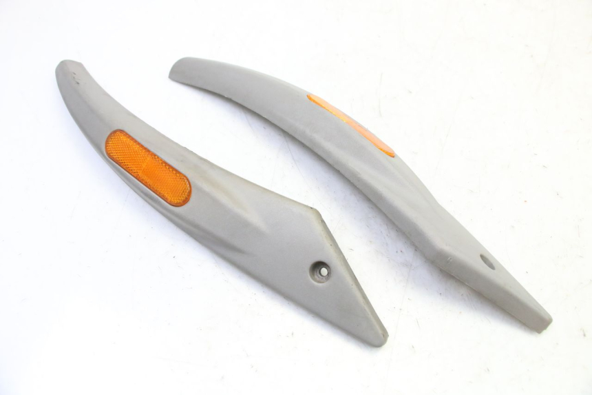 photo de TAPA DEBAJO DEL ASIENTO PIAGGIO LIBERTY 4T 50 (2009 - 2015) - Zoom estado de uso