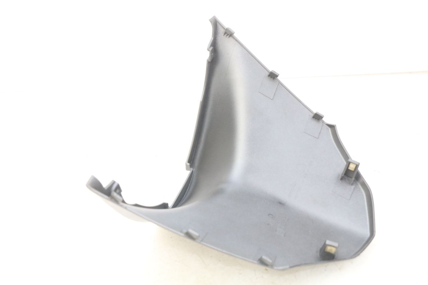 photo de TAPA BAJO EL ASIENTO PIAGGIO LIBERTY IGET 4T 50 (2015 - 2020) - Detalle de la pieza