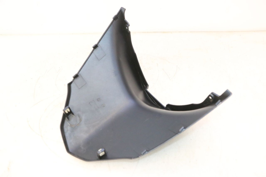 photo de TAPA BAJO EL ASIENTO PIAGGIO LIBERTY IGET 4T 50 (2015 - 2020) - Primer plano técnico