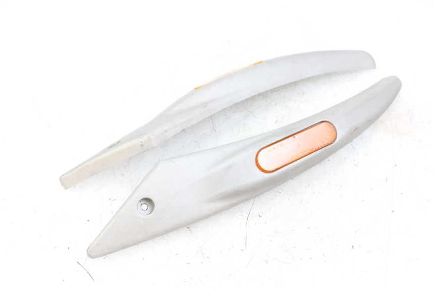 photo de TAPA BAJO EL ASIENTO PIAGGIO LIBERTY 125 (2009 - 2013) - Zoom estado de uso