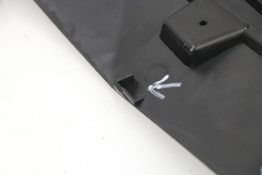 photo de TAPA BAJO ASIENTO EUROCKA MATADOR 4T 50 (2010 - 2016) - Zoom estado de uso