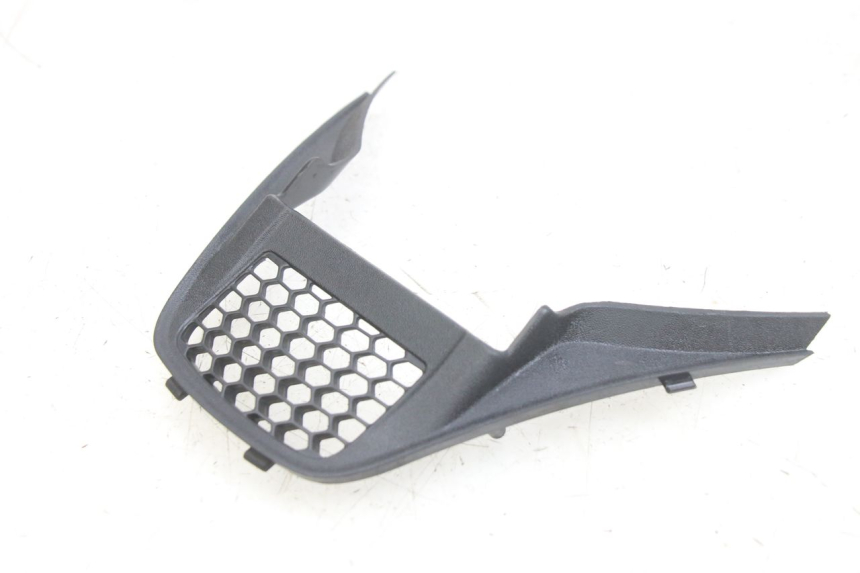 photo de TAPA DEBAJO DEL ASIENTO PIAGGIO MEDLEY 125 (2016 - 2023) - Zoom estado de uso