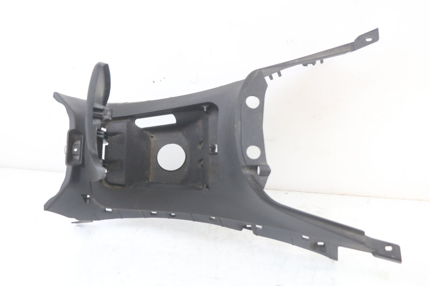 photo de TAPA BAJO ASIENTO PIAGGIO MP3 HPE 350 (2018 - 2020) - Zoom estado de uso