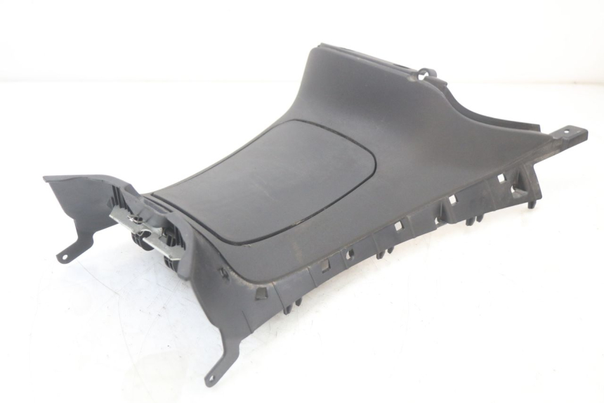 photo de TAPA BAJO ASIENTO PIAGGIO MP3 HPE 350 (2018 - 2020) - Vista general del producto