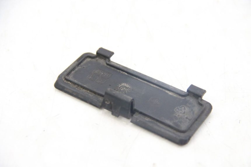 photo de TAPA DEBAJO DEL ASIENTO PIAGGIO MP3 125 (2006 - 2014) - Zoom estado de uso