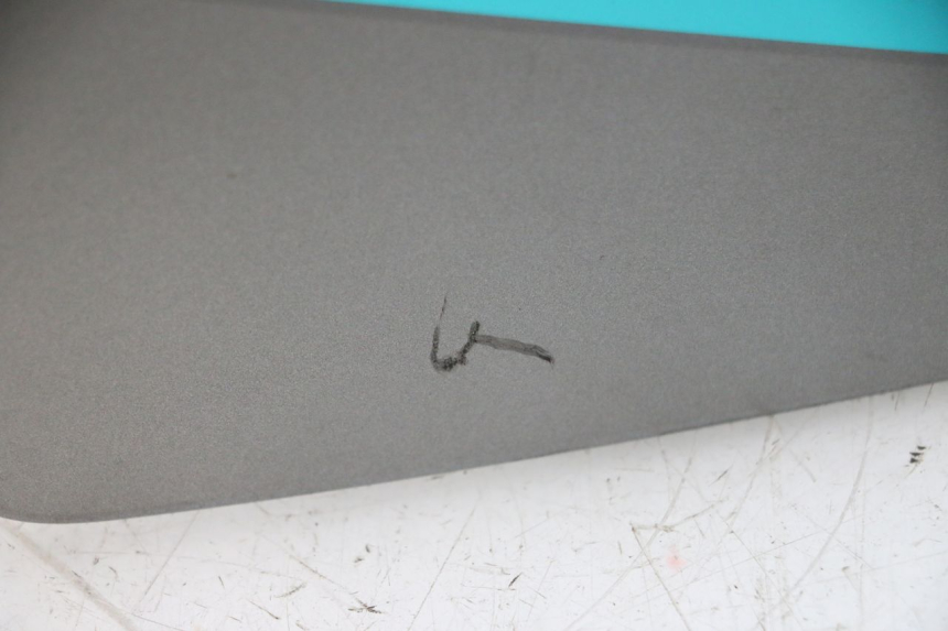 photo de TAPA BAJO ASIENTO YAMAHA NEO'S CORE 1 (2022 - 2026) - Otra perspectiva