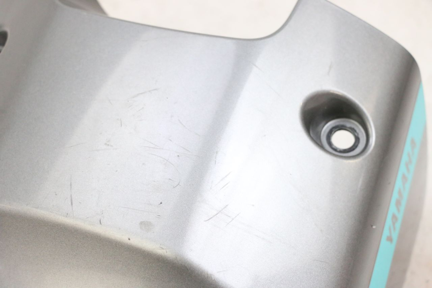 photo de TAPA BAJO ASIENTO YAMAHA NEO'S CORE 1 (2022 - 2026) - Detalles de los puntos de fijación