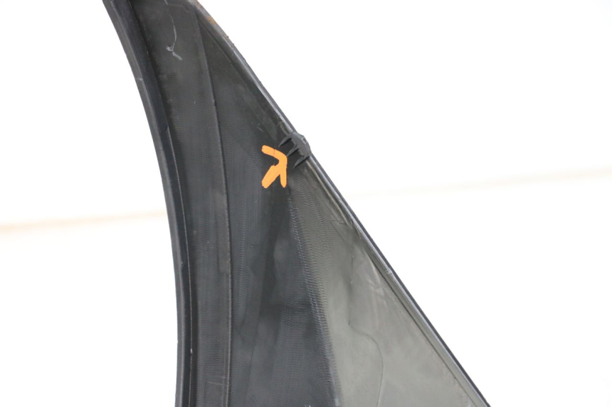 photo de TAPA DEBAJO DEL ASIENTO PIAGGIO NEW TYPHOON 50 (2018 - 2021) - Detalle de la pieza