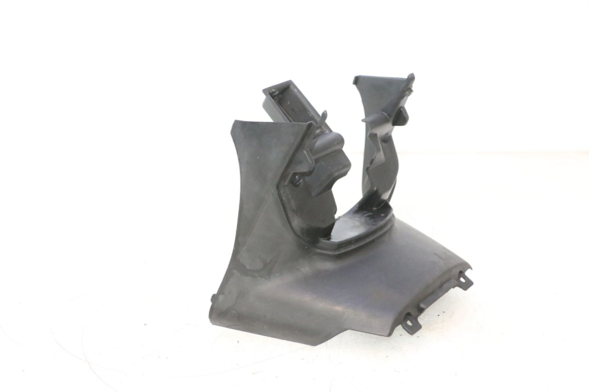 photo de TAPA BAJO ASIENTO MBK NITRO 50 (2004 - 2008) - Detalles de los puntos de fijación
