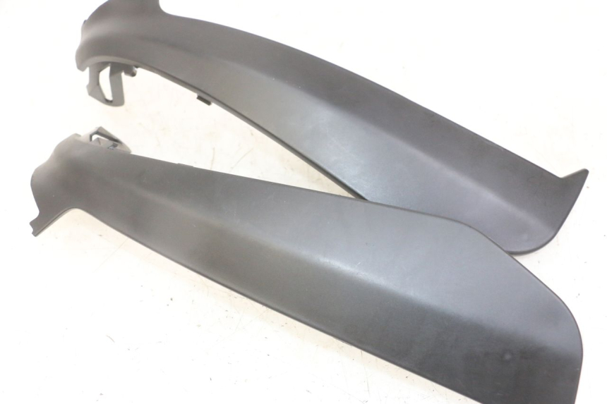 photo de TAPA BAJO ASIENTO PIAGGIO NRG POWER PUREJET 50 (2018 - 2021) - Detalle de la pieza