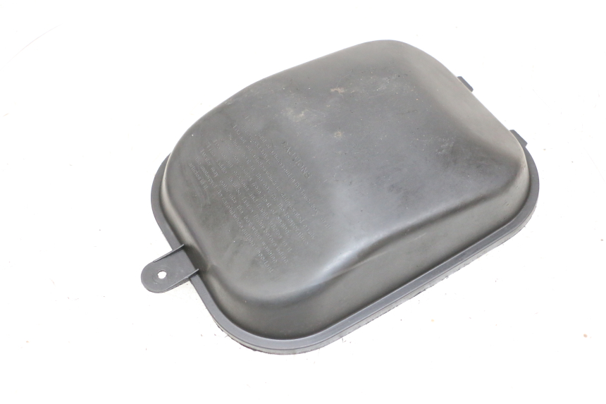 photo de TAPA BAJO ASIENTO JM MOTORS OLDIES GT 4T 50 (2018 - 2025) - Detalle de la pieza