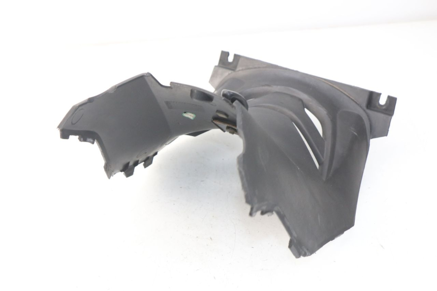 photo de TAPA BAJO ASIENTO SYM ORBIT 2 4T 50 (2008 - 2017) - Primer plano técnico