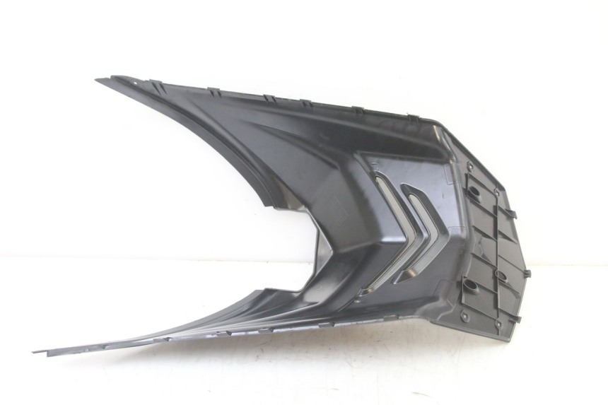 photo de TAPA BAJO ASIENTO SYM ORBIT III 3 4T 50 (2021 - 2025) - Primer plano técnico