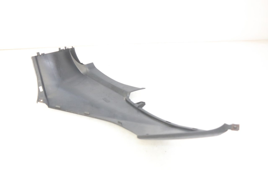 photo de TAPA DEBAJO DEL ASIENTO MBK OVETTO 2T 50 (2007 - 2017) - Primer plano técnico