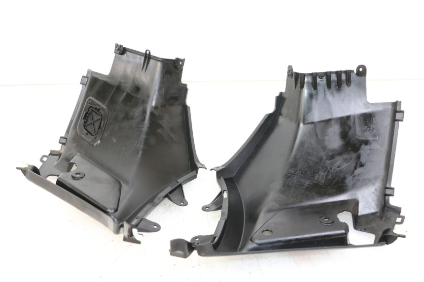 photo de TAPA DEBAJO DEL ASIENTO PEUGEOT KISBEE 4T 50 (2018 - 2022) - Otra perspectiva