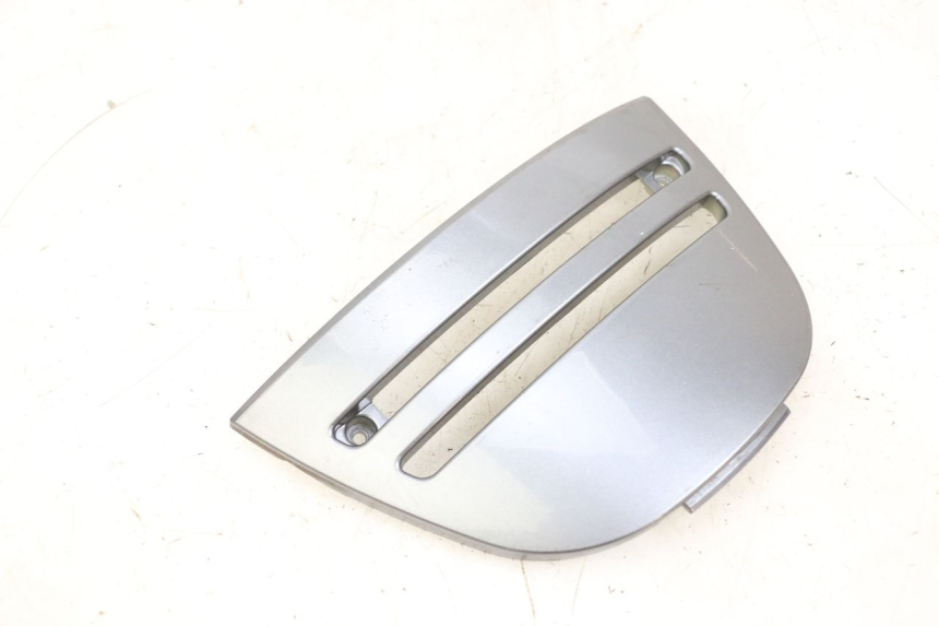 photo de TAPA BAJO ASIENTO EFUN PUSA 1 - Otra perspectiva