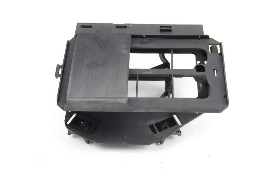 photo de TAPA BAJO ASIENTO BMW R GS 1200 (2005 - 2007) - Detalle de la pieza