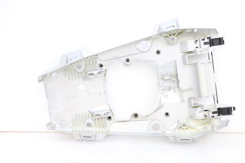 photo de TAPA BAJO ASIENTO BMW R GS 1250 (2021 - 2024) - Zoom calidad de ocasión