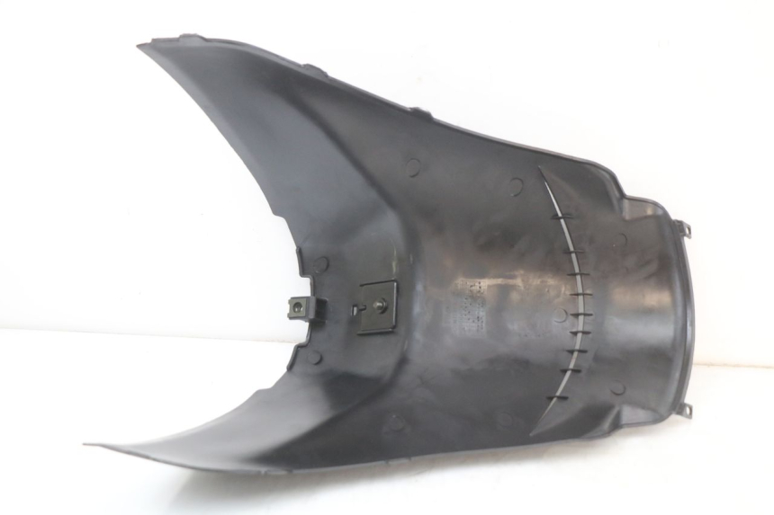 photo de TAPA BAJO ASIENTO TNT MOTOR ROMA 10' 2T 50 (2011 - 2018) - Primer plano técnico