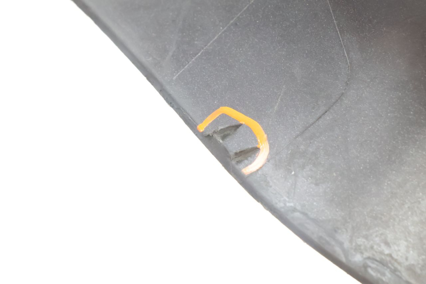 photo de TAPA BAJO ASIENTO GILERA RUNNER SP 50 (2002 - 2004) - Foto de producto adicional