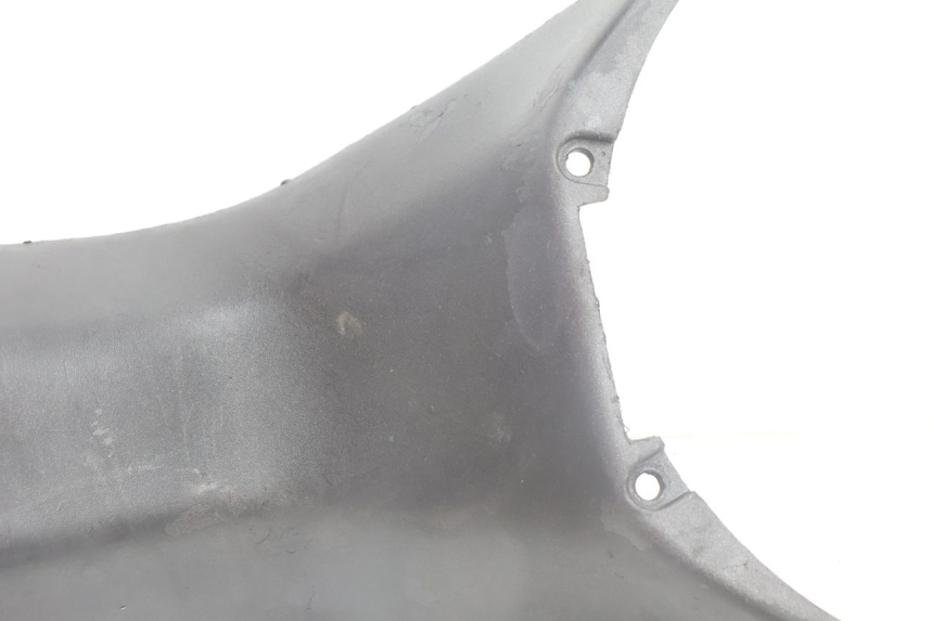 photo de TAPA BAJO ASIENTO GILERA RUNNER SP 50 (2002 - 2004) - Otra perspectiva