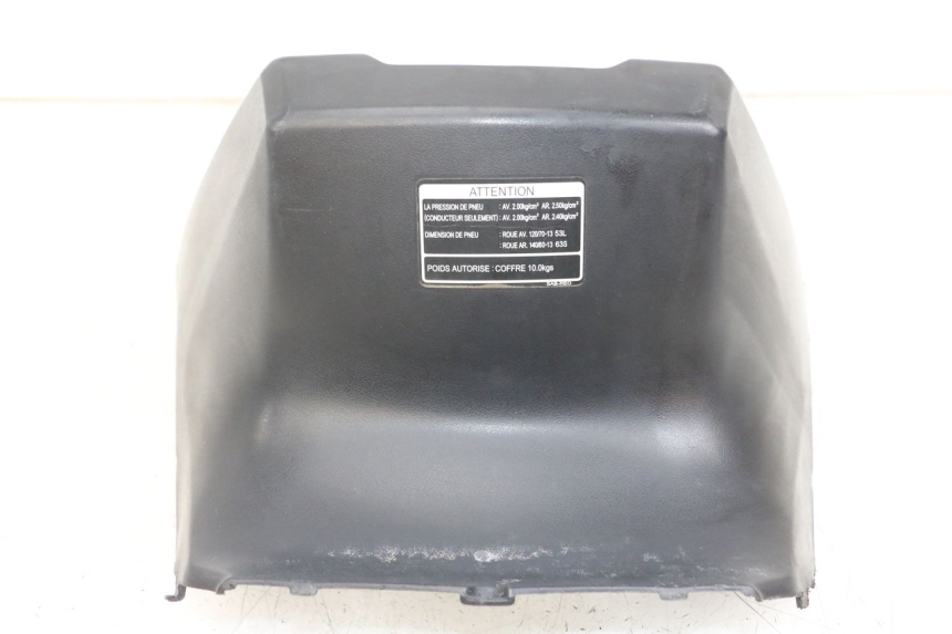 photo de TAPA DEBAJO DEL ASIENTO DAELIM S3 125 (2010 - 2017) - Vista general del producto