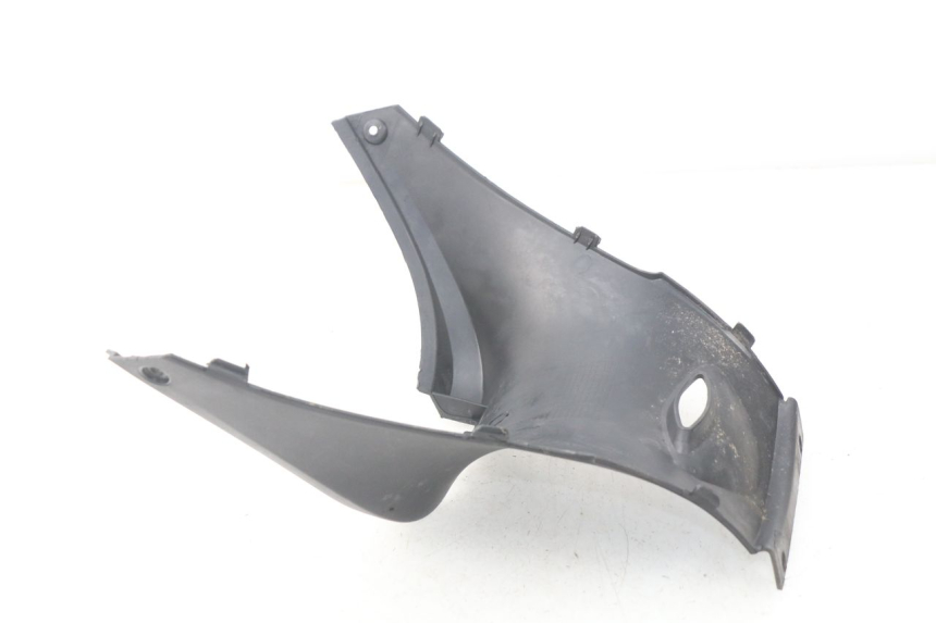 photo de TAPA BAJO ASIENTO DAELIM S4 50 (2010 - 2015) - Detalle de la pieza