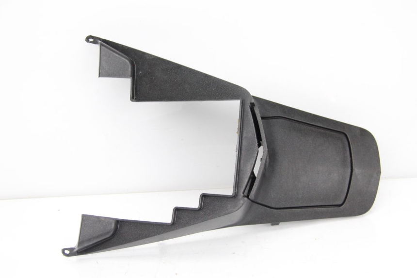 photo de TAPA BAJO ASIENTO PEUGEOT SATELIS 125 (2013 - 2018) - Otra perspectiva