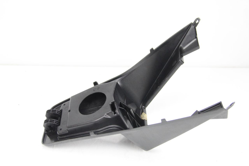 photo de TAPA BAJO ASIENTO PEUGEOT SATELIS 125 (2013 - 2018) - Estado de la superficie y material